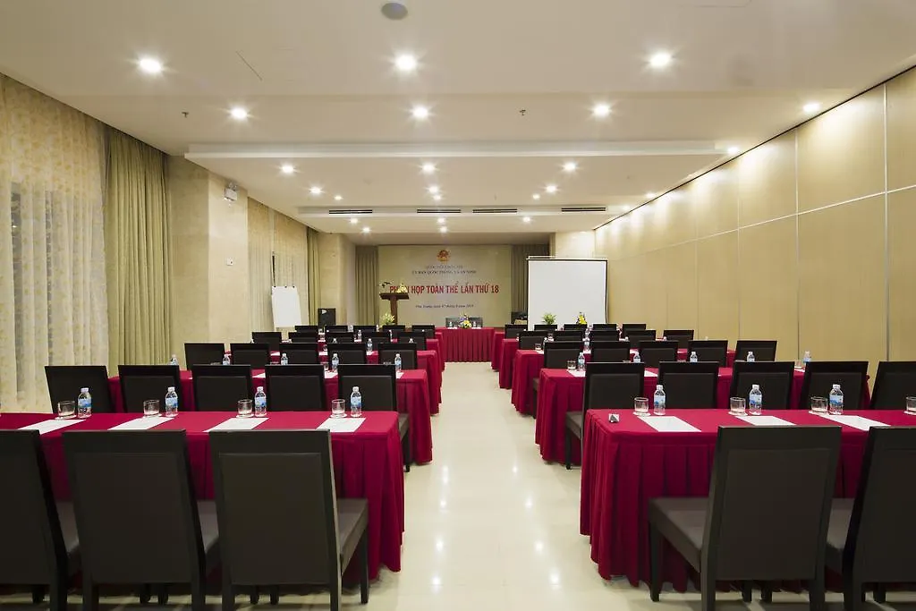 Dendro Gold Hotel Nha Trang 4*,
