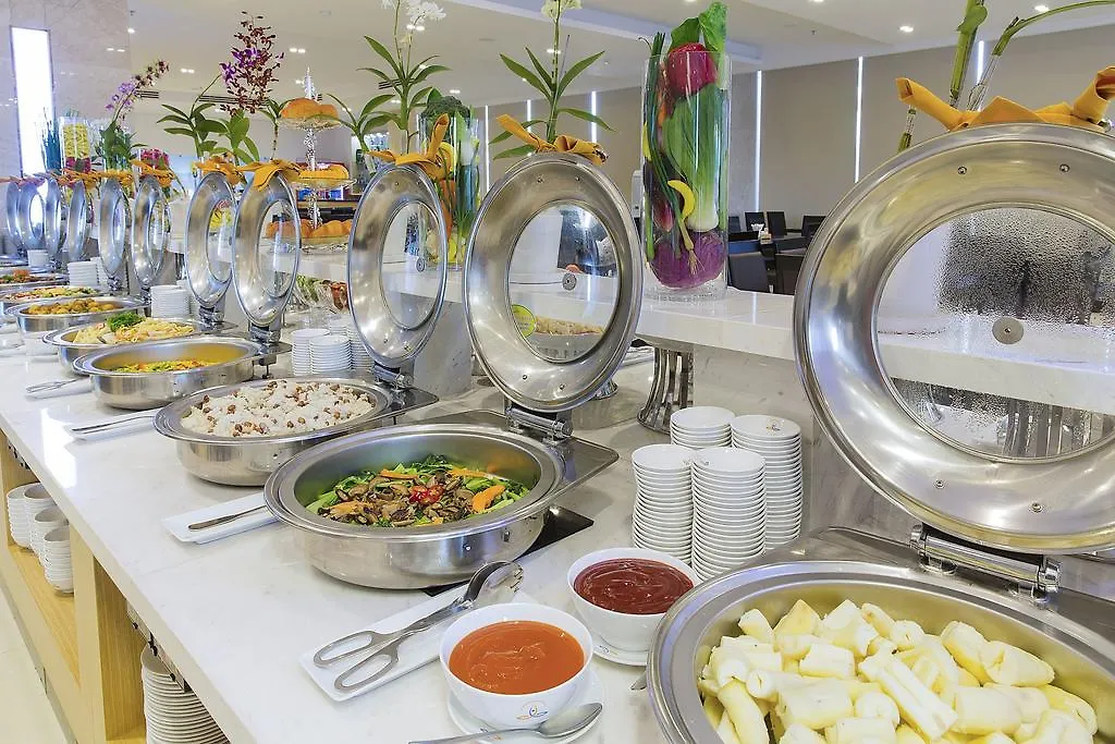 Dendro Gold Hotel Nha Trang 4*,  Vietnam
